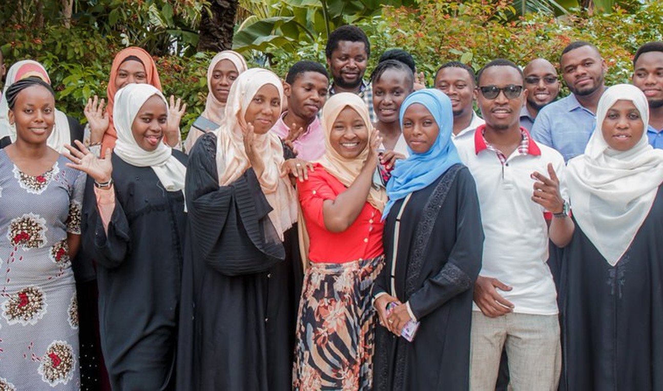 Tanzania Resilience Academy Geovisualisation Challenge final week participants posing with the challenge organisers, 2020.